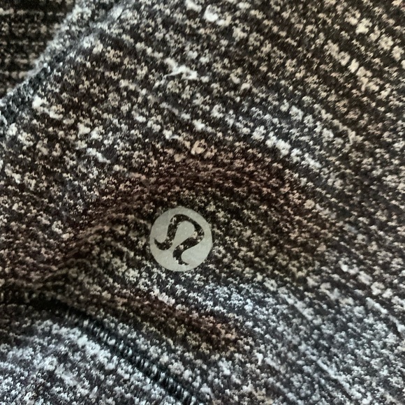 Lululemon Healthy Heart Pullover Black White Coco Pique Size 6 - Picture 8 of 9